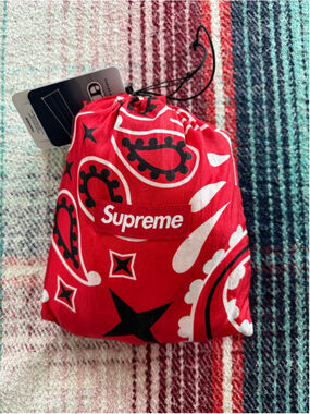 Supreme ENO Islander Red Paisley Nylon Blanket